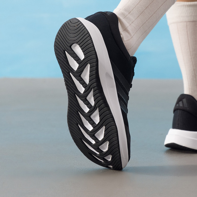 Nowe damskie buty do biegania  – Shock Absorbing Gym Trainers recenzja i cena